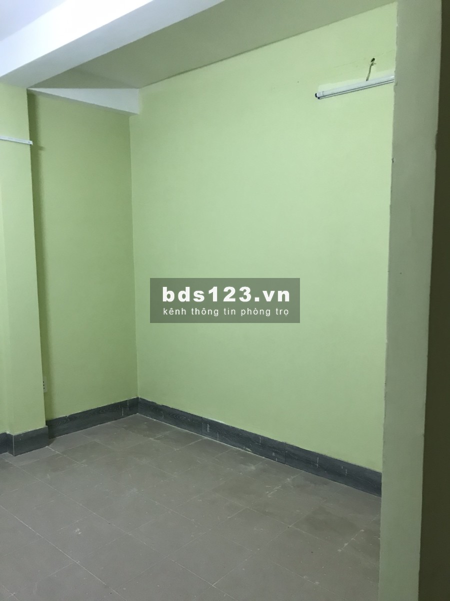 Phòng 16m2, có máy lạnh giờ tự do, 1-3 người ở, wifi free 2,6tr/tháng