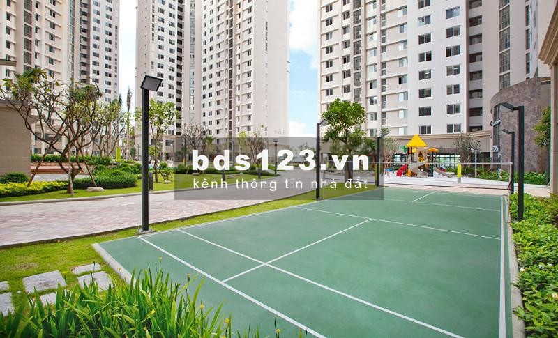 Cần nữ thuê giừơng ký túc xá chuẩn 3sao có hồ bơi Q8