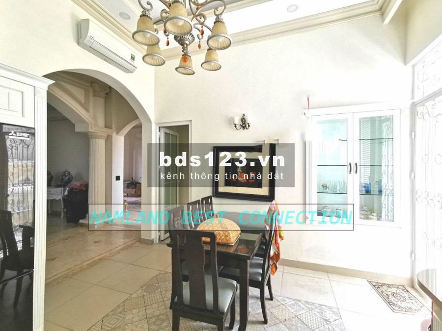 VILLA KHUÔN VIÊN ĐẸP 3 LẦU 321A Đường H, Phường Bình An