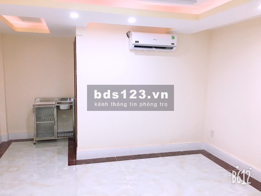 Phòng GIÁ RẺ CHỈ 1.8TR, MÁY LẠNH, HỒ BƠI, WC riêng bảo vệ 24/7 - Quận 8 gần Võ Văn Kiệt