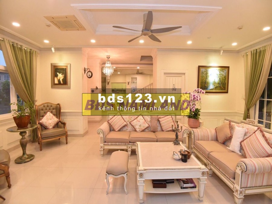 Villa Thảo Điền, sân vườn hồ bơi 15x25 5pn hiện đại