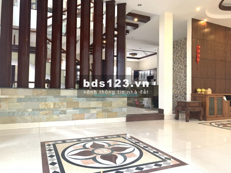 Nhà riêng 3 lầu 4pn số 50E1 Đường số 2, Phường Bình An, Quận 2
