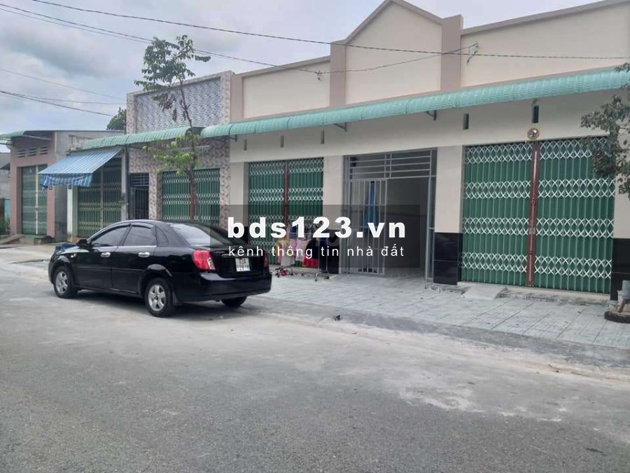 Nhượng lại 2 căn nhà trọ trong KCN Nhật - Hàn Bình Dương sổ hồng thu nhập ổn định 18tr/tháng