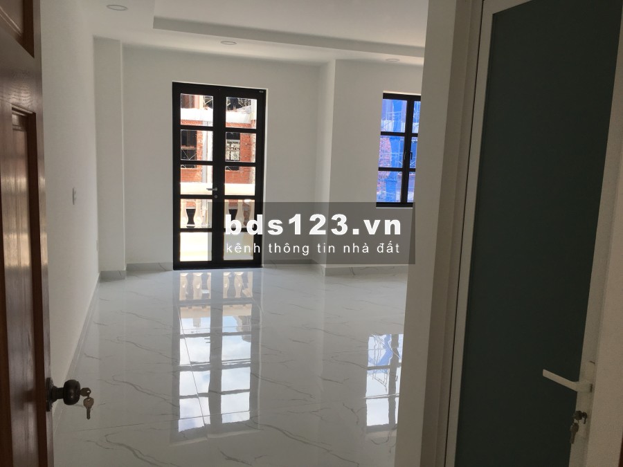 Cho thuê nhà nguyên căn Cityland Park Hills có hầm 1 trệt 3 lầu 40tr/ tháng