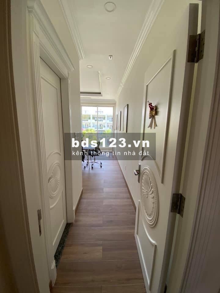 Cho thuê Shophouse Nguyễn Cơ Thạch giá 4000$