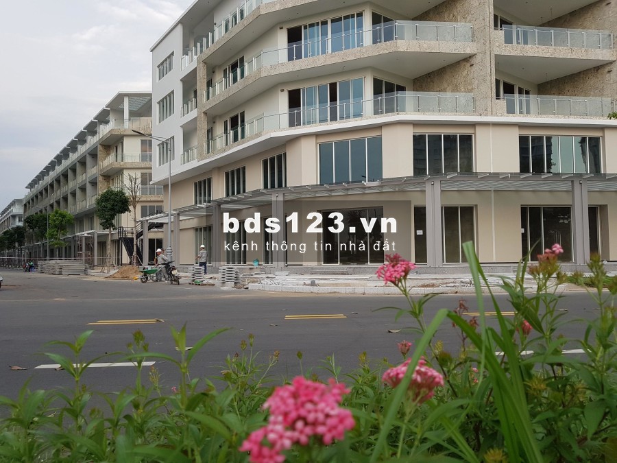Cho thuê Shophouse Nguyễn Cơ Thạch giá 4000$