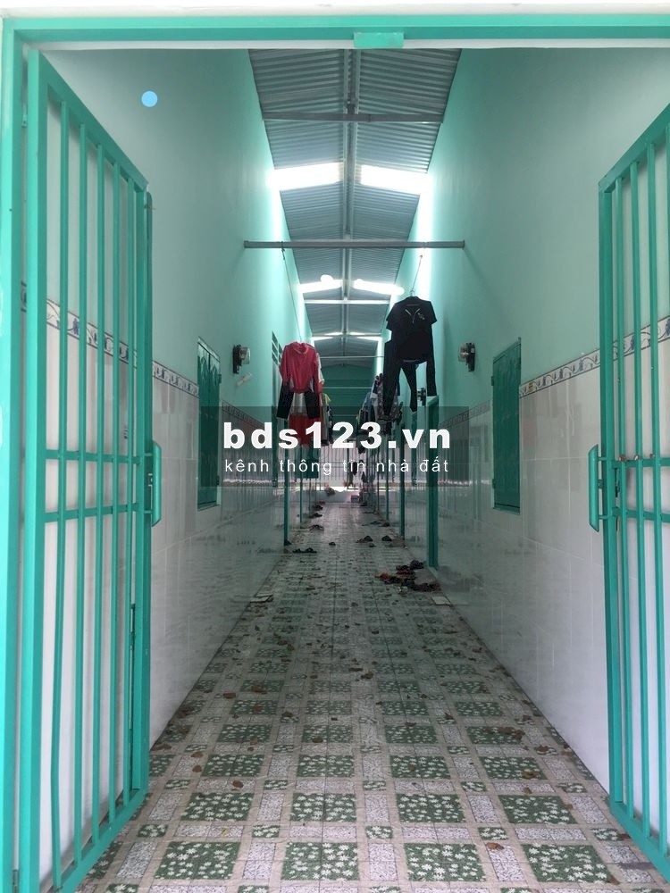 Chính chủ cần bán gấp 4 dãy nhà trọ dt 600m2,có 132p +4 ki ôt,giá chỉ 900triệu/dãy SHR