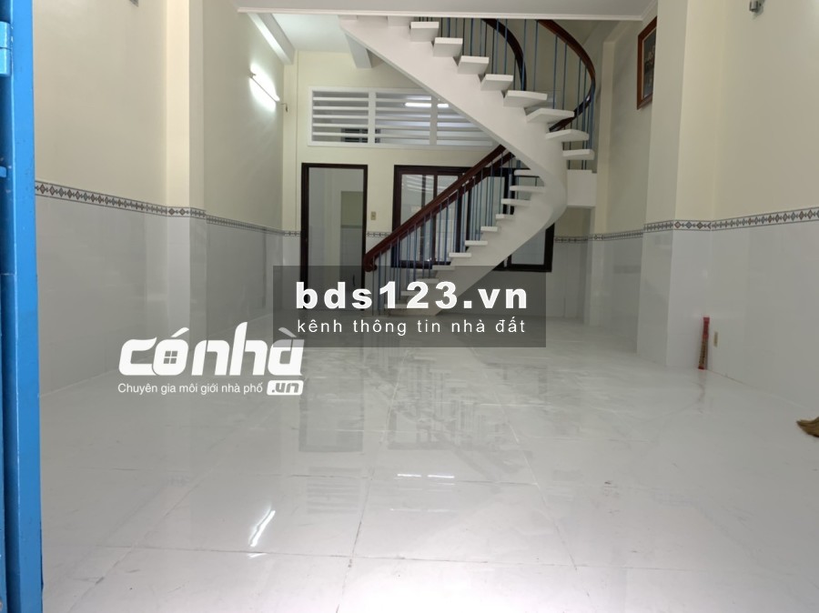 Nhà thuê nguyên căn đường Sư Vạn Hạnh, Phường 12, Quận 10. DT 5x15m, 3 lầu _ CÓ NHÀ