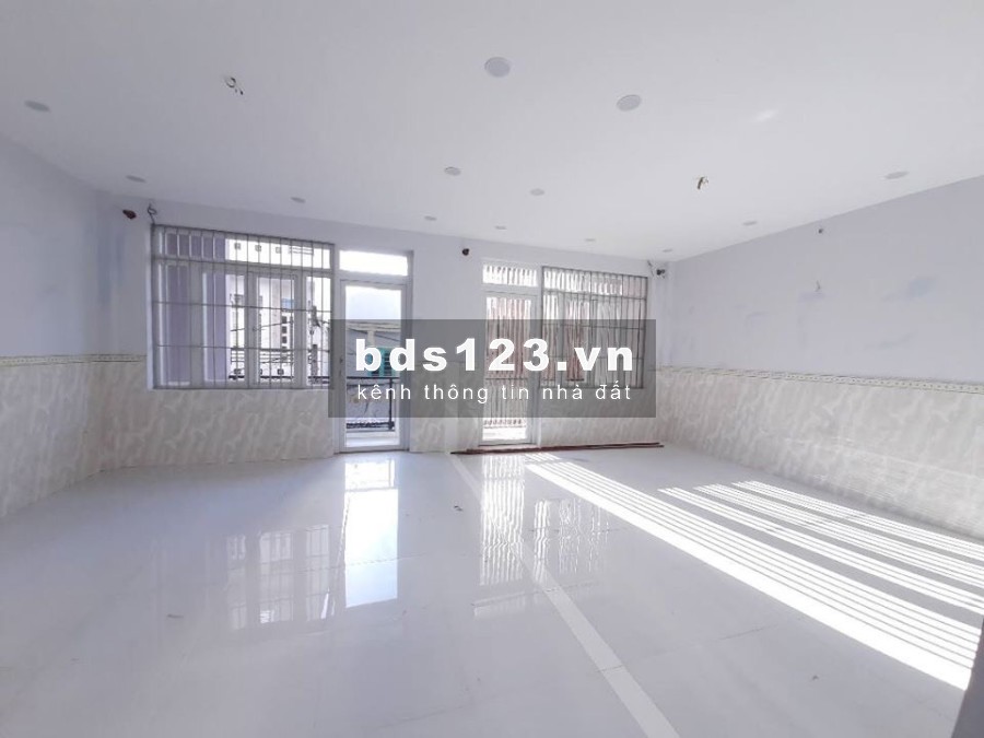 Nhà độc tôn giá rẻ phú nhuận HXH giá rẻ bằng gò vấp, chỉ nhỉnh 70tr/m2