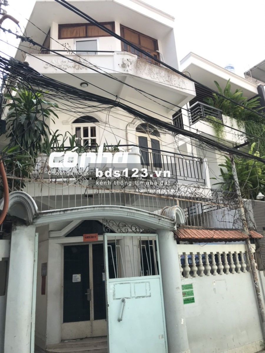 Cho thuê nhà nguyên căn đường Đào Duy Anh, Quận Phú Nhuận. DT 7x15m, 2 lầu _ CÓ NHÀ