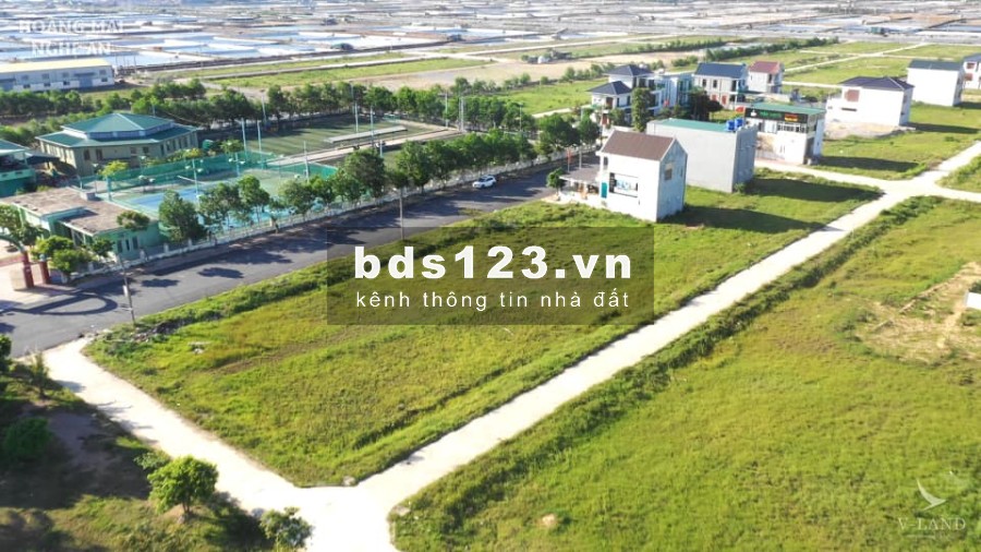CẦN BÁN GẤP LÔ ĐẤT VEN SÔNG HOÀNG MAI