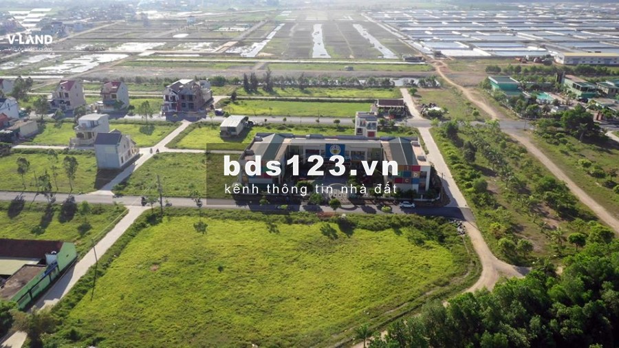 CẦN BÁN GẤP LÔ ĐẤT VEN SÔNG HOÀNG MAI