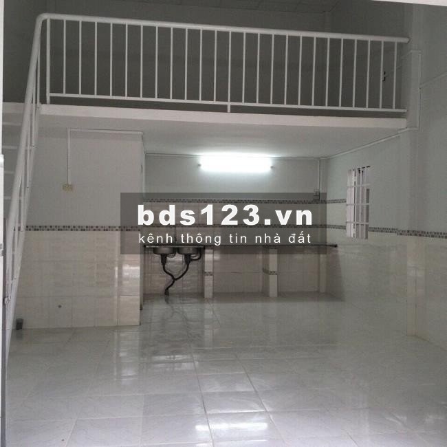 Gia đình làm ăn thua lỗ cần bán gấp dãy phòng trọ 14P+2kiot SHR,vị trí đẹp,dân cư đông đúc,ngay chợ