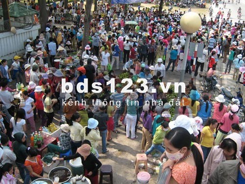 Về TP sinh sống cần sang lại dãy trọ 32p+4kiot SHR,ngay khu công nghiệp,dân đông kín,giá chỉ 920tr/dãy