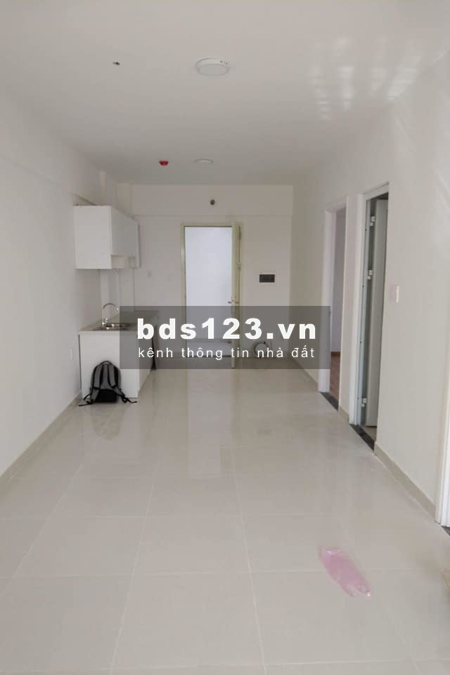 Căn hộ dt 65 m2 tầng cao view thoáng giá tốt