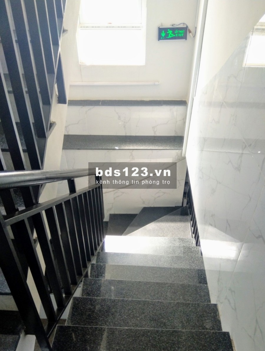 Phòng WC riêng, bếp riêng, cửa sổ, ban công, thang máy. Giờ giấc tự do. Bảo vê & camera an ninh 24/24. Đường 36 Kha Vạn Cân, Linh Đông, Thủ Đức. Xe tải tới cổng