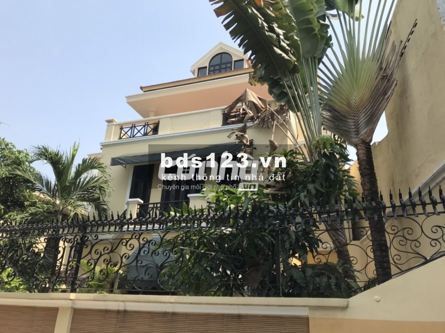 Cho thuê nhà nguyên căn đường Lam Sơn, Bình Thạnh, 15x18m _ CÓ NHÀ