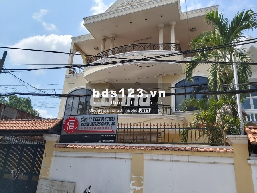 Cho thuê nhà nguyên căn mặt tiền đường Sông Thương, Tân Bình, 11x19m _ CÓ NHÀ