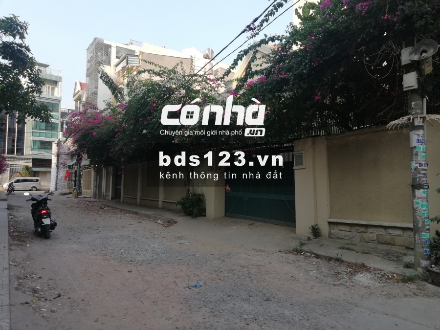 Cho thuê nhà nguyên căn đường D2, Bình Thạnh, 24x20m _ CÓ NHÀ