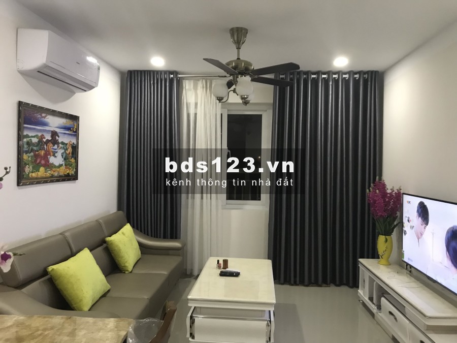 Cần bán căn hộ 73 m2 tầng trung view đẹp