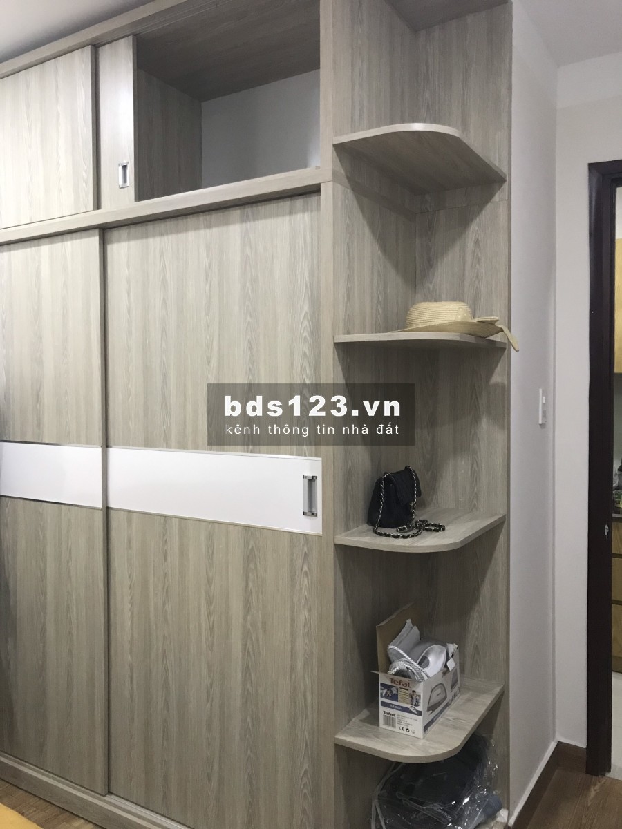 Cần bán căn hộ 73 m2 tầng trung view đẹp