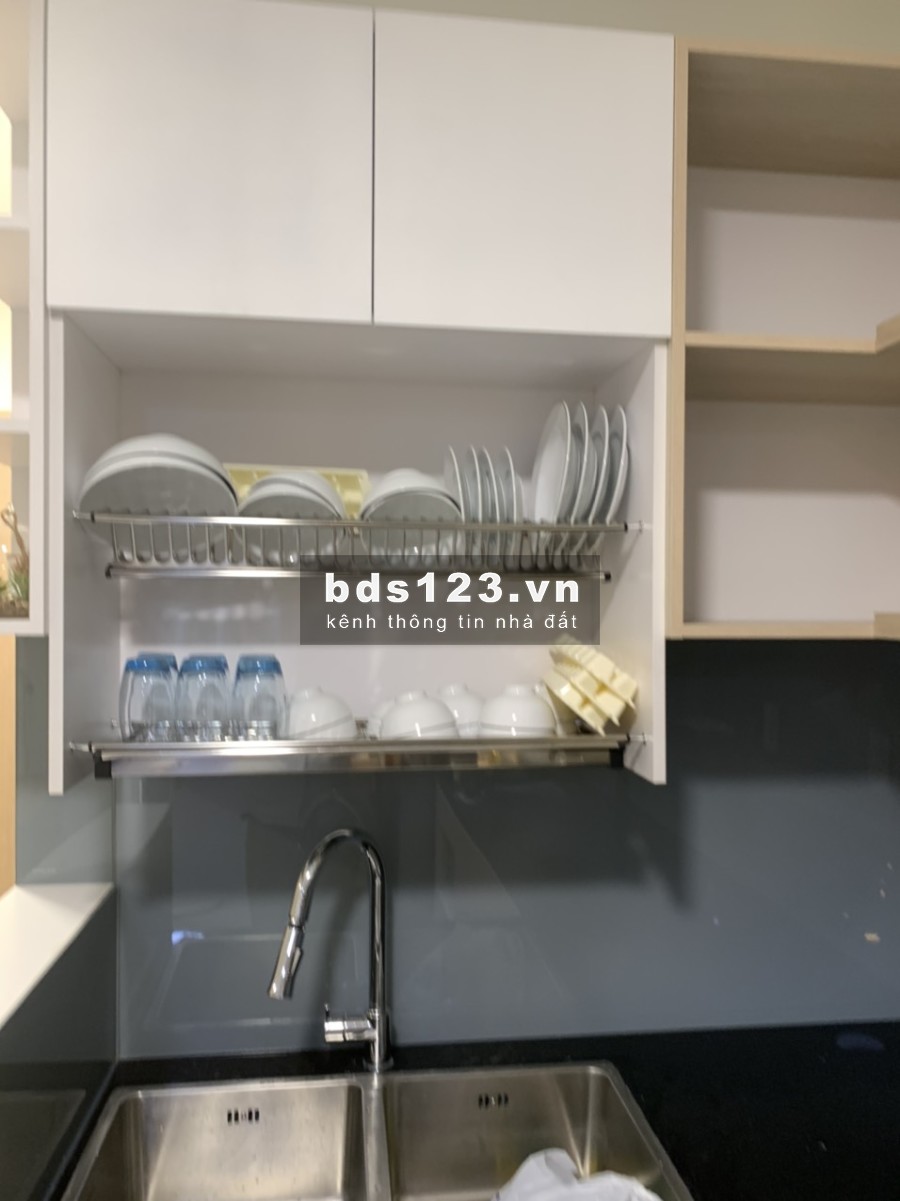 Chủ nhà cần tiền nên bán gấp căn hộ Jamila KĐ 3pn, 92m2 full NT chỉ 3,2 tỷ bao hết. Lh 0909321775. Hoàng