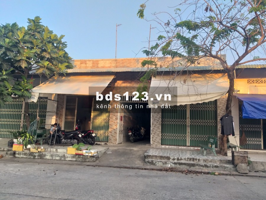 Thua độ đá banh cần bán gấp dãy trọ 16P+2kiot đẹp mộng mơ ở ngay TT KCN Mp3 SHR,chính chủ,sát chợ,KCN