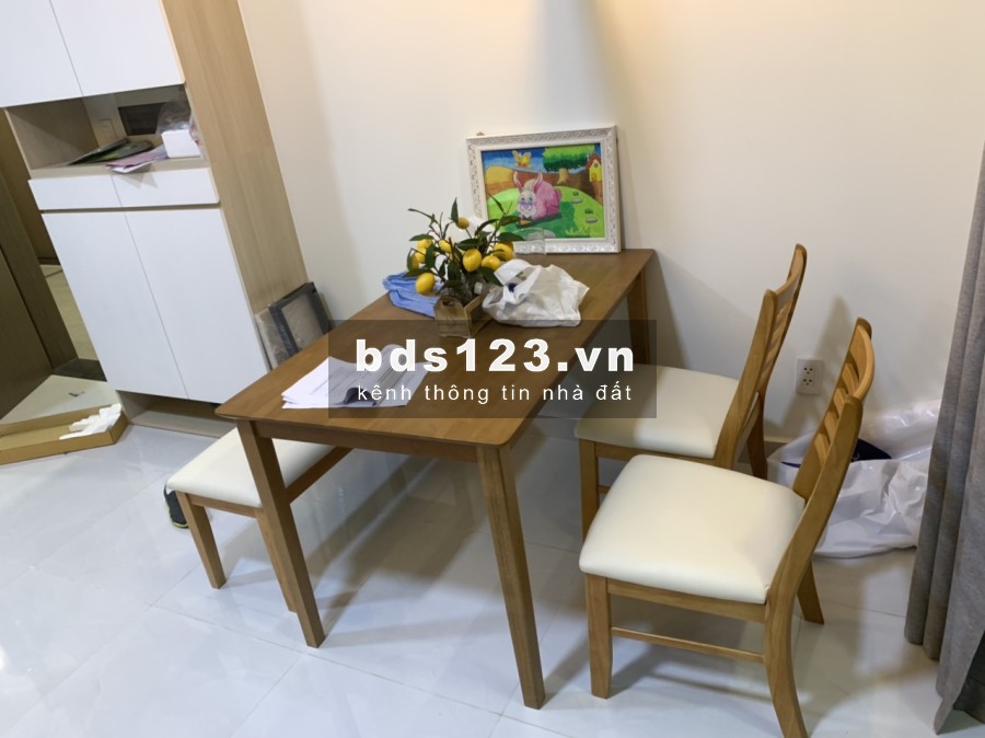 Chủ nhà cần tiền nên bán gấp căn hộ Jamila KĐ 3pn, 92m2 full NT chỉ 3,2 tỷ bao hết. Lh 0909321775. Hoàng