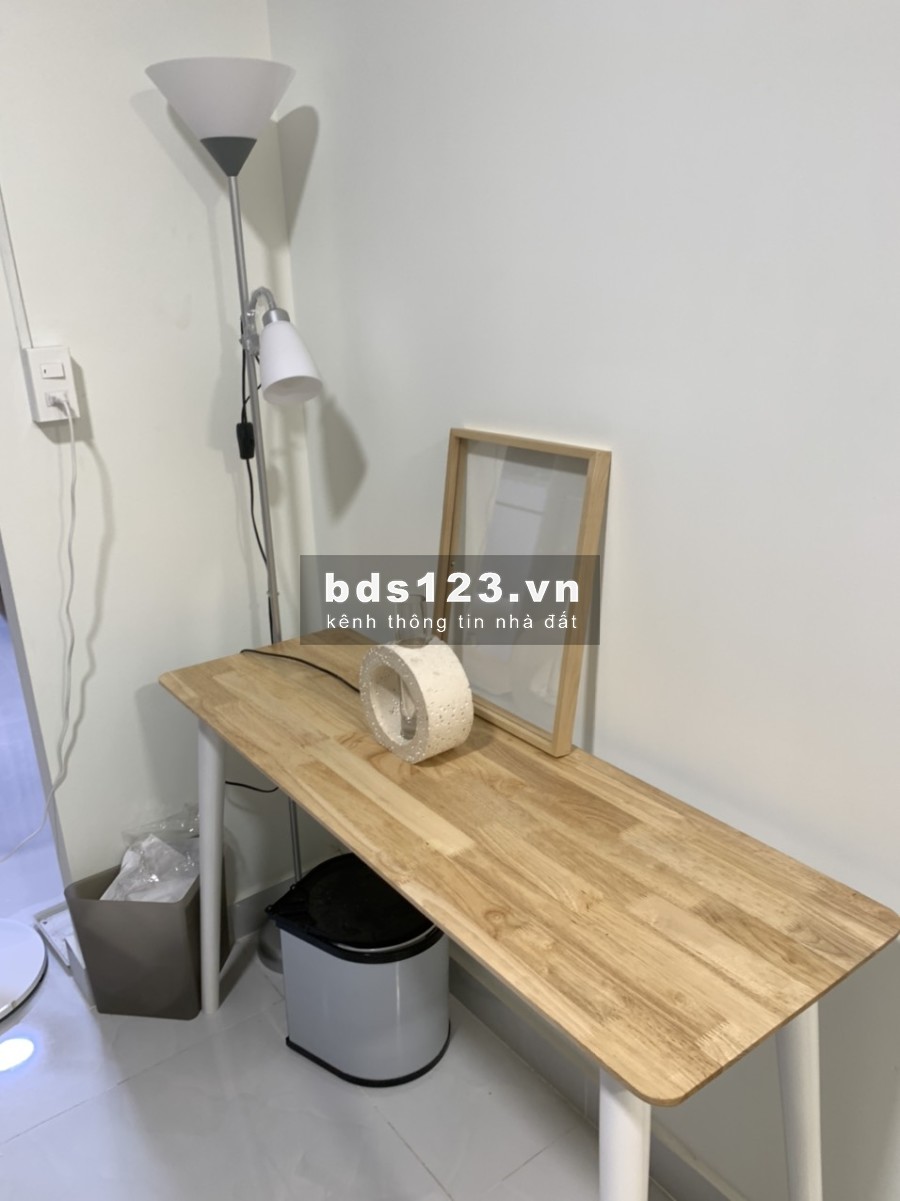 Chủ nhà cần tiền nên bán gấp căn hộ Jamila KĐ 3pn, 92m2 full NT chỉ 3,2 tỷ bao hết. Lh 0909321775. Hoàng