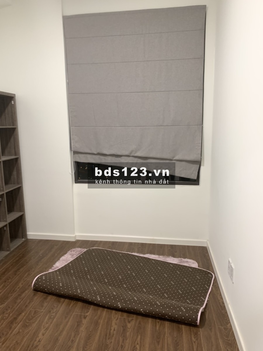 Chủ nhà cần tiền nên bán gấp căn hộ Jamila KĐ 3pn, 92m2 full NT chỉ 3,2 tỷ bao hết. Lh 0909321775. Hoàng
