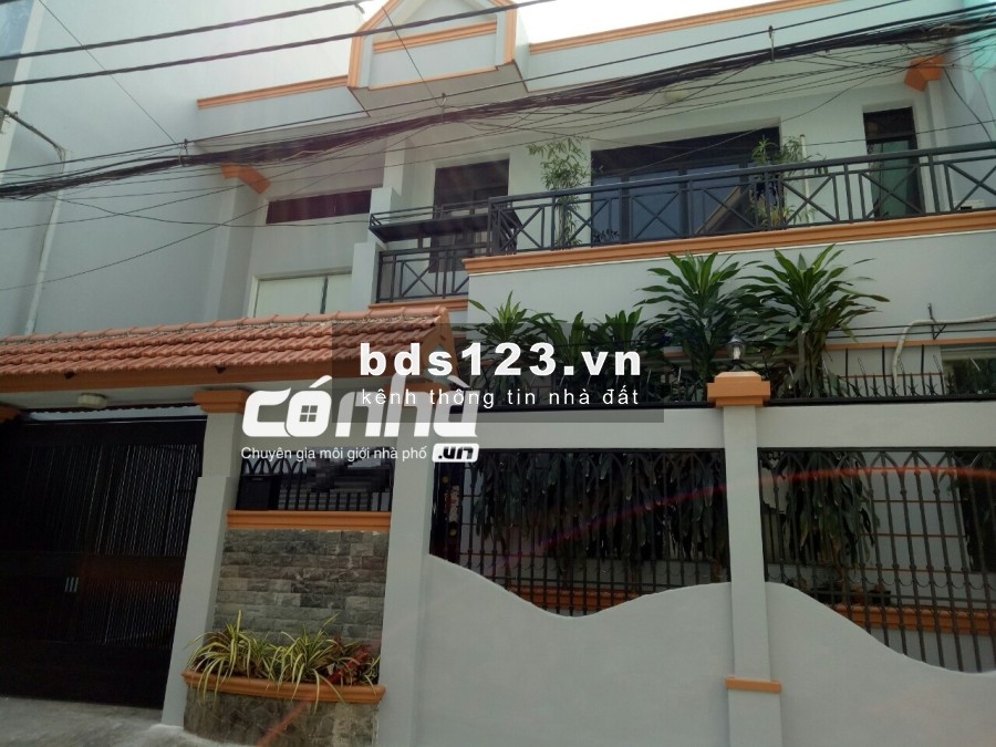 Cho thuê biệt thự Quận Tân Bình. Nhà 10x15m, 2 lầu, sân vườn _ CÓ NHÀ