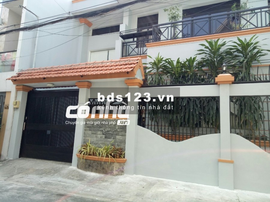 Cho thuê biệt thự Quận Tân Bình. Nhà 10x15m, 2 lầu, sân vườn _ CÓ NHÀ