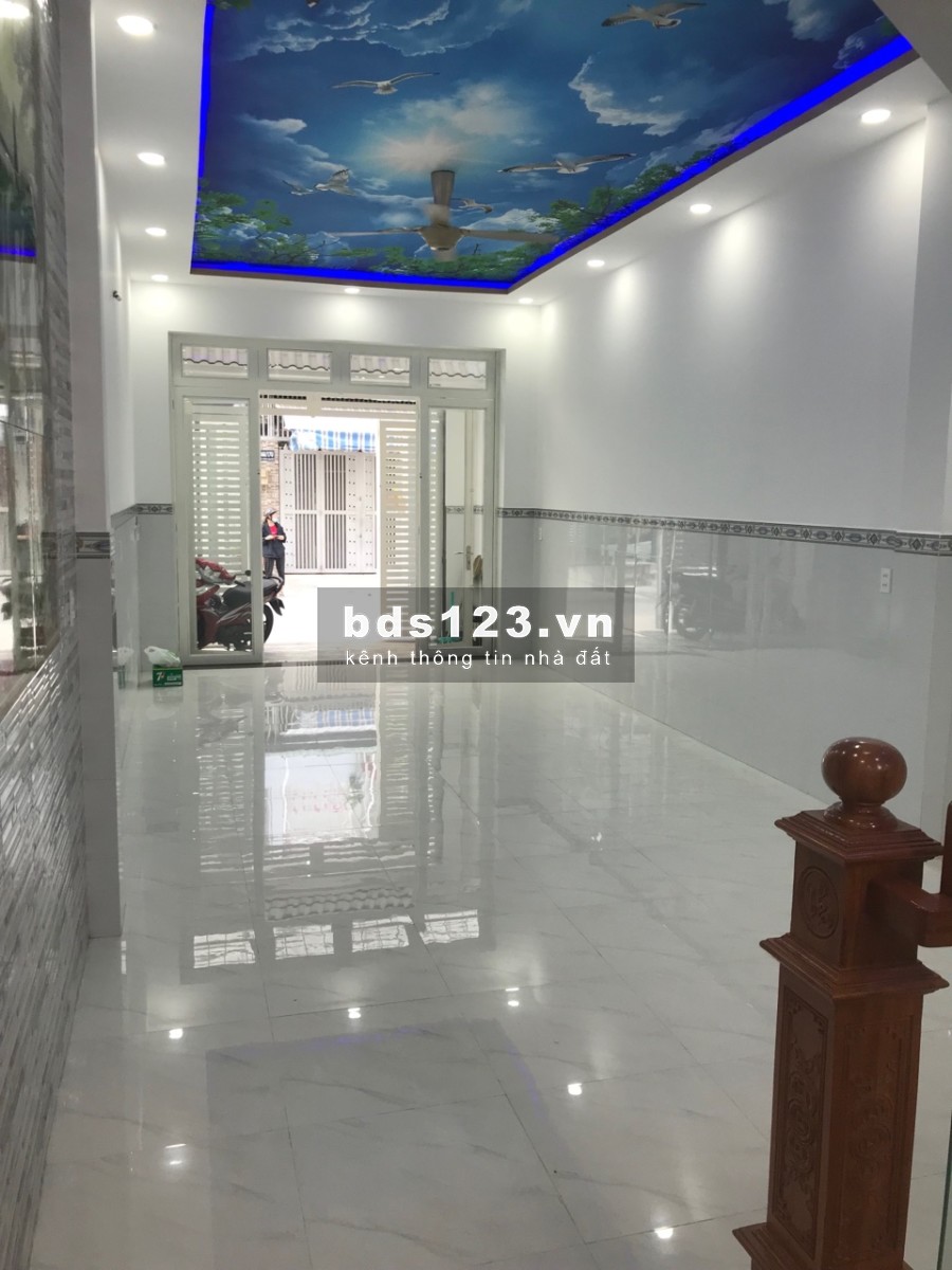 Nhà cho thuê nguyên căn hẻm 9m đường Lê Văn Quới giá 15tr