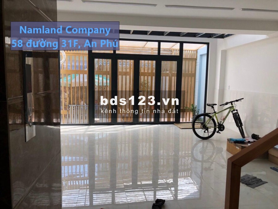 Villa phố cho thuê 8x20 4PN đường Quốc Hương, Thảo Điền