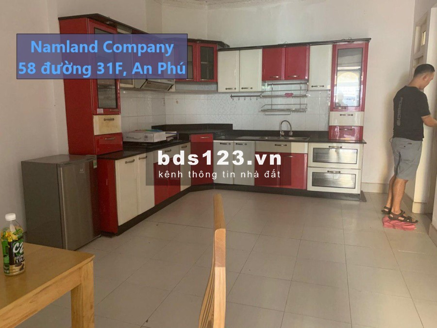 Villa phố cho thuê 8x20 4PN đường Quốc Hương, Thảo Điền