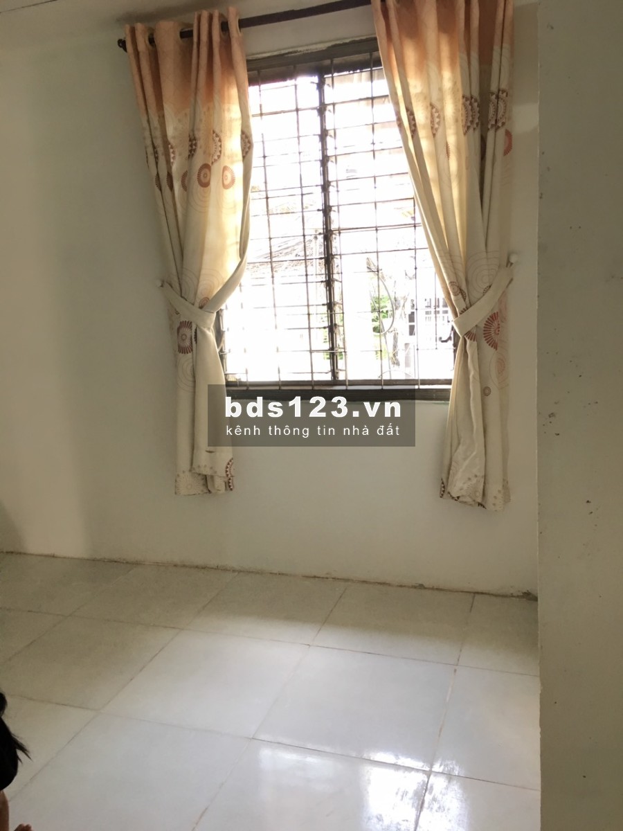 PHÒNG TRỌ SẠCH SẼ, CỬA SỔ MÁT MẺ GIỜ TỰ DO GẦN CẦU THỊ NGHÈ