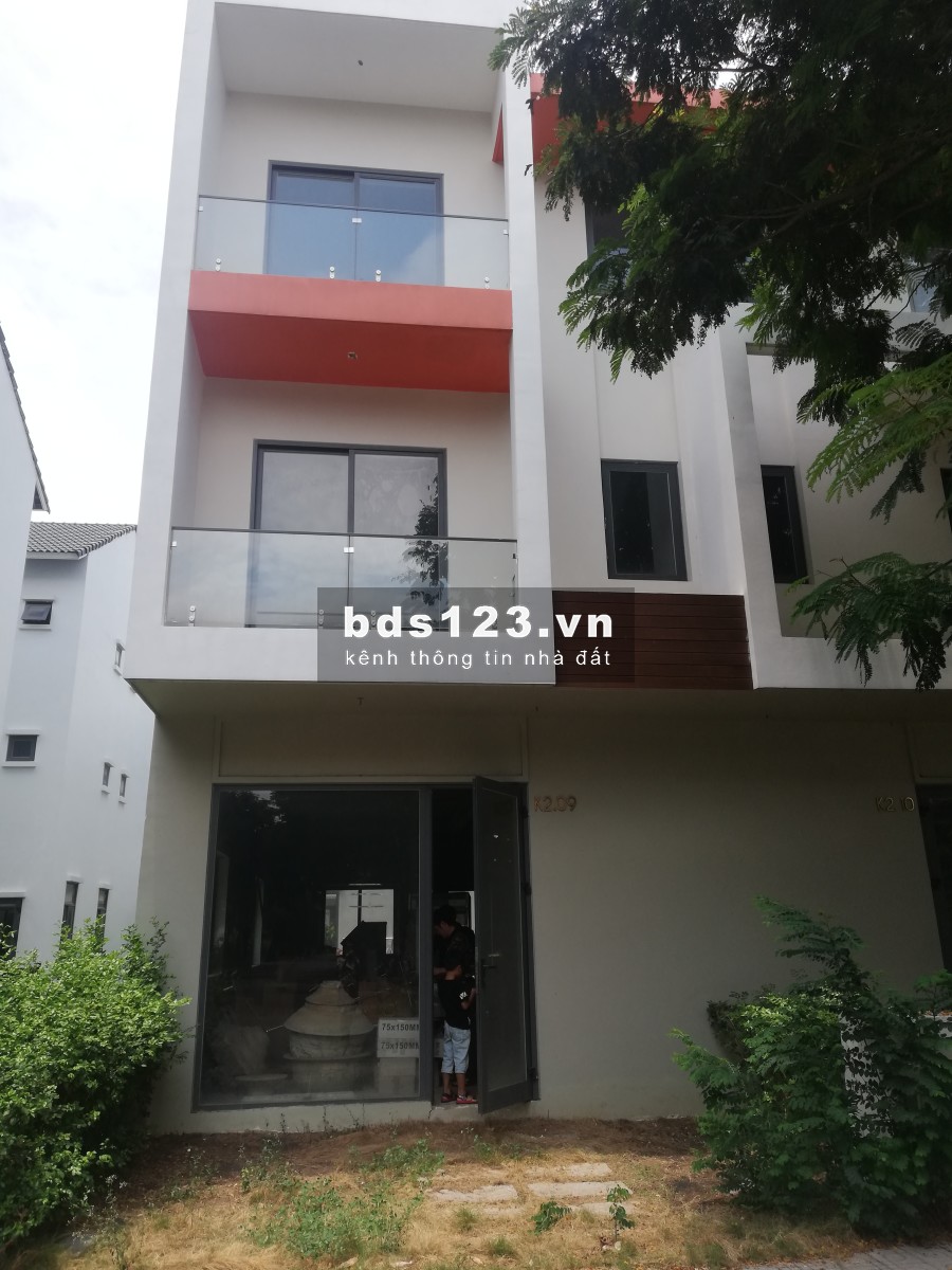 Chính chủ bán gấp căn Shophouse dự án River Park Quận 9