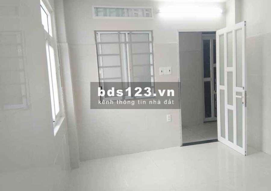 Phòng WC riêng, bếp riêng, cửa sổ, ban công, thang máy. Giờ giấc tự do. Bảo vê & camera an ninh 24/24. Đường 36 Kha Vạn Cân, Linh Đông, Thủ Đức. Xe tải tới cổng