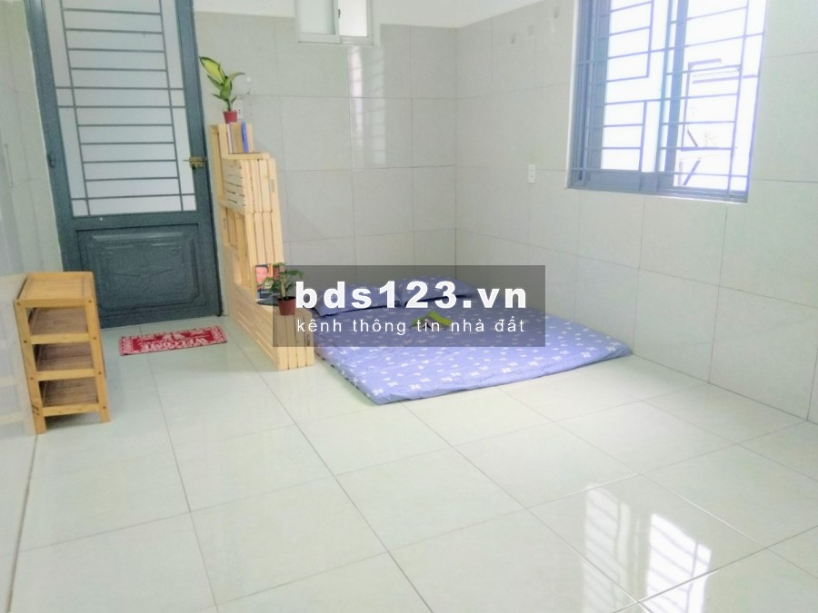 Phòng WC riêng, bếp riêng, cửa sổ, ban công, thang máy. Giờ giấc tự do. Bảo vê & camera an ninh 24/24. Đường 36 Kha Vạn Cân, Linh Đông, Thủ Đức. Xe tải tới cổng