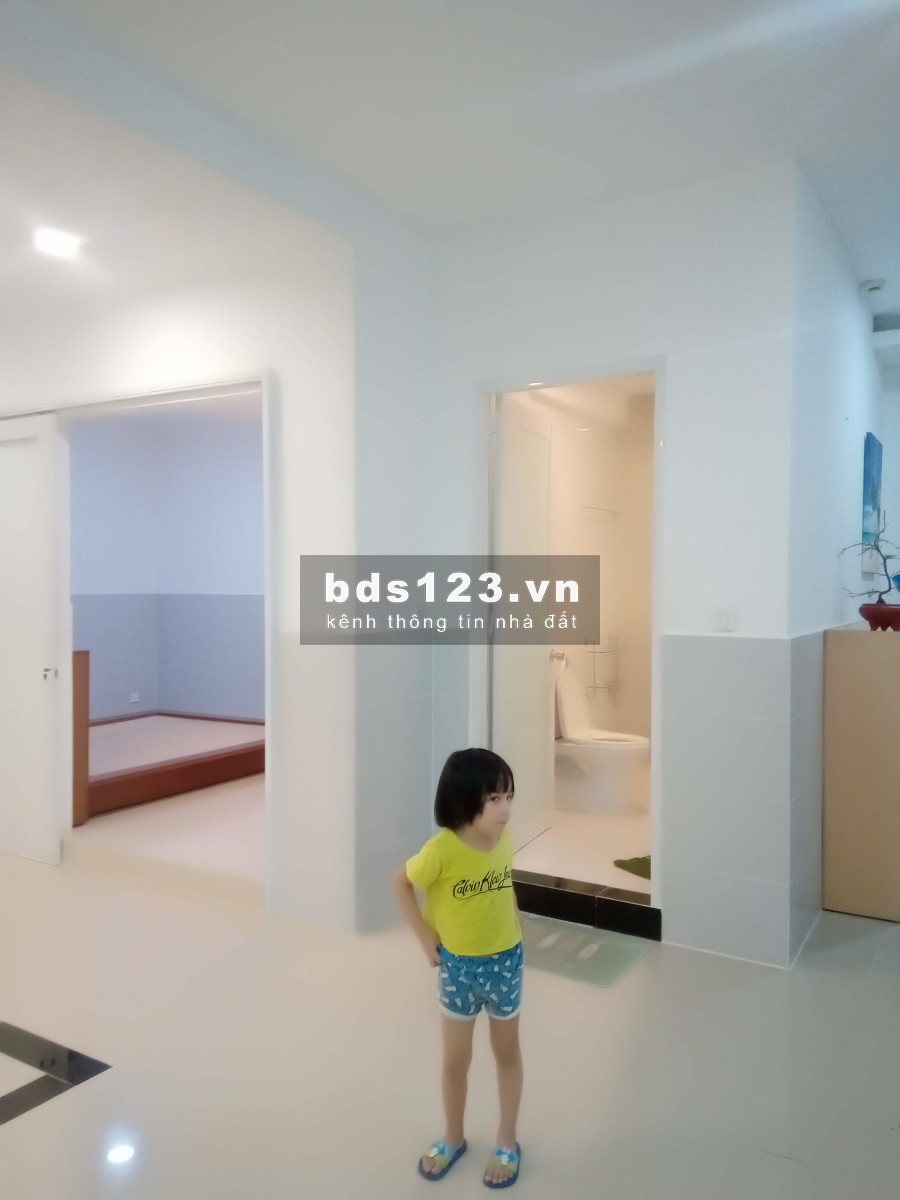 Căn chung cư Era Town Đức Khải Quận 7 97m2 2 phòng ngủ 2wc full nội thất nhà mới giá cực tốt khu vực an ninh quanh năm trong lành thoáng mát