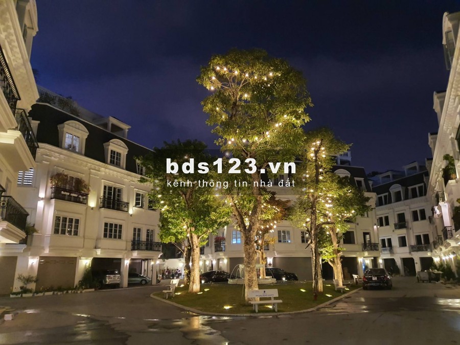 Dự án Nhà Phố 5 tầng thang máy trung tâm thành phố có 102. Ck3% số lượng có hạn, an ninh tuyệt đối