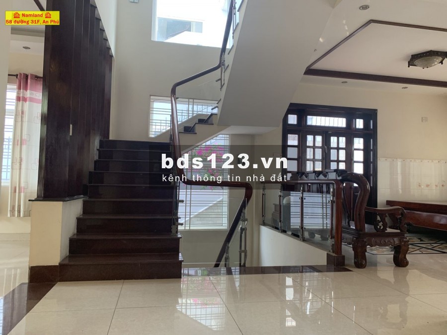 Nhà trệt 1 lầu áp mái có ban công đẹp 29/8 Đường Nguyễn…