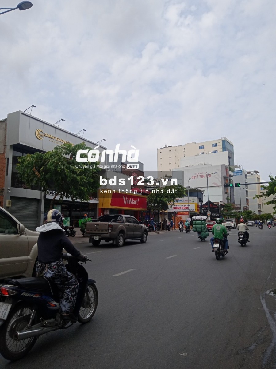 Cho thuê nhà mặt tiền khu sân bay Tân Sơn Nhất, Tân Bình. Nhà 5 lầu _ CÓ NHÀ