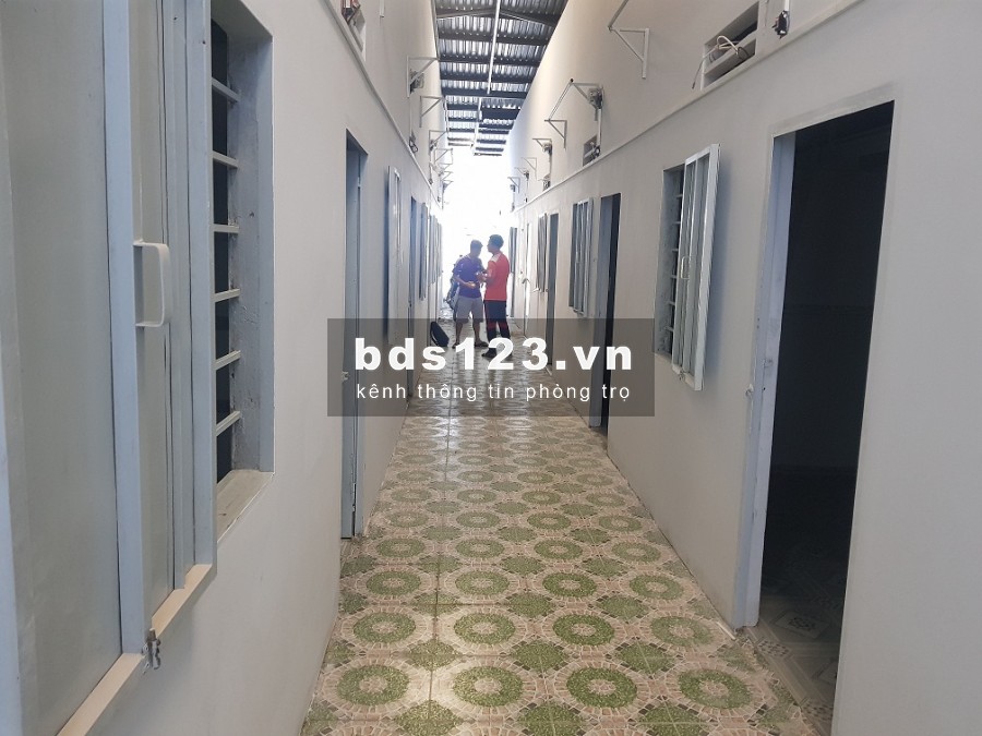 Cho thuê phòng đẹp, ngay chợ An Nhơn, đường Lê Đức Thọ, có gác lửng, bếp, phòng thoáng mát