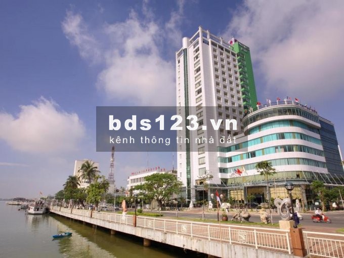 Cho thuê văn phòng đường Bạch Đằng, diện tích 100m2. LH hotline: 098.20.999.20