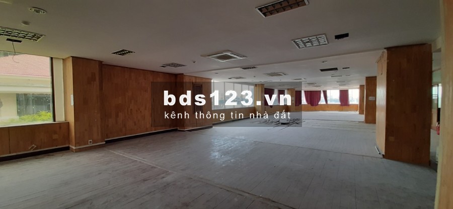 Cho thuê văn phòng đường Bạch Đằng, diện tích 100m2. LH hotline: 098.20.999.20