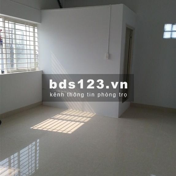 Cho thuê 2 phòng trọ Ngọc Lâm, Long Biên giá 1,1tr và 1,4tr/tháng