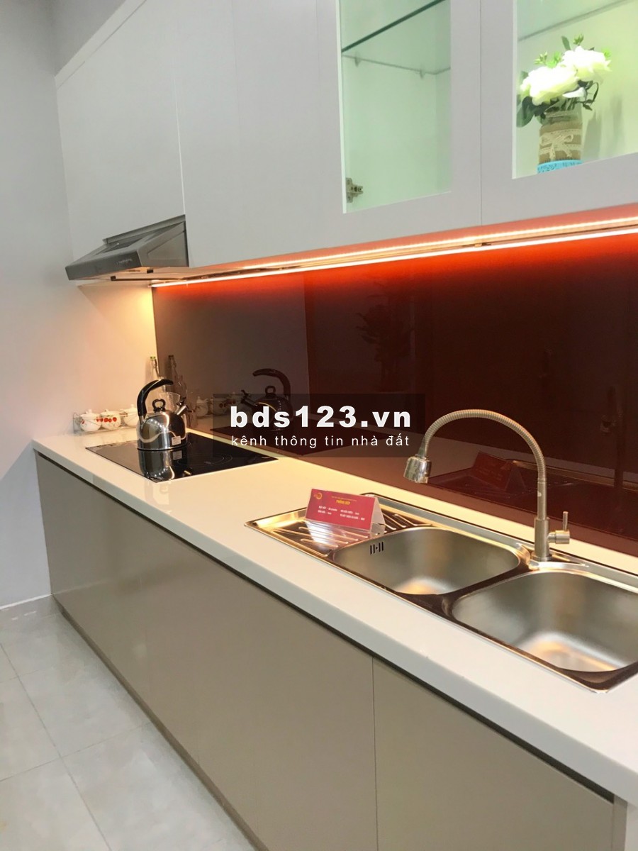 Chính chủ bán căn hộ 2PN,2WC dự án Sài Gòn Intela, Bình chánh. Giá 1.45 tỷ VAT, tầng cao.