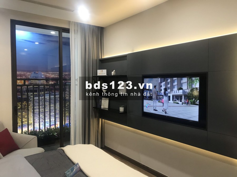 Tham khảo ngay căn 3PN tầng trung, view quảng trường, hướng mát dự án Mipec Rubik 360 - Cầu Giấy LH 0886650886