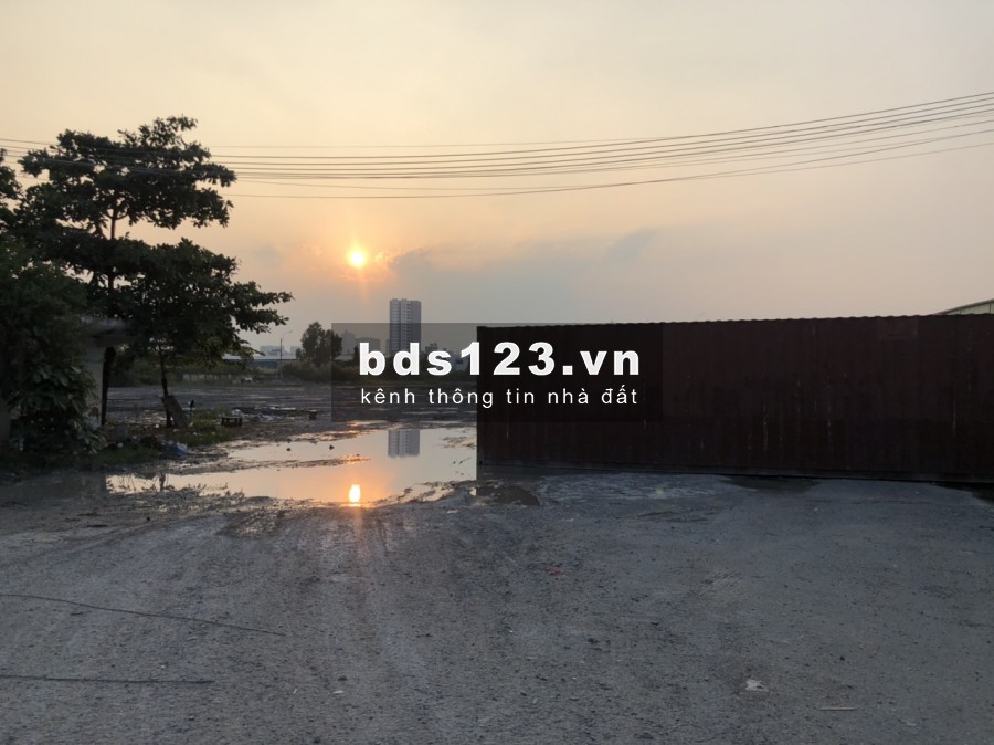 Cho thuê đất trống 35000m2 làm kho bãi, xưởng, nhà máy..tại trung tâm Quận 7, TP Hồ Chí Minh.LH.0866683628